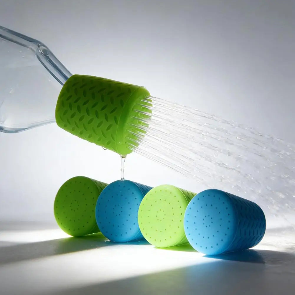 Pet Shower Silicone Portable Pet Shower Head Outdoor Cat and Dog Shower Cleaning Supplies Portable Universal Water Bottle