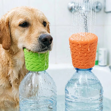 Pet Shower Silicone Portable Pet Shower Head Outdoor Cat and Dog Shower Cleaning Supplies Portable Universal Water Bottle